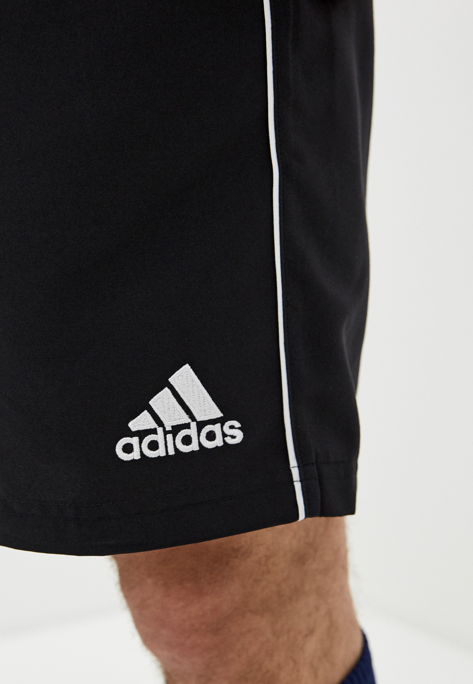 Adidas core hot sale shorts